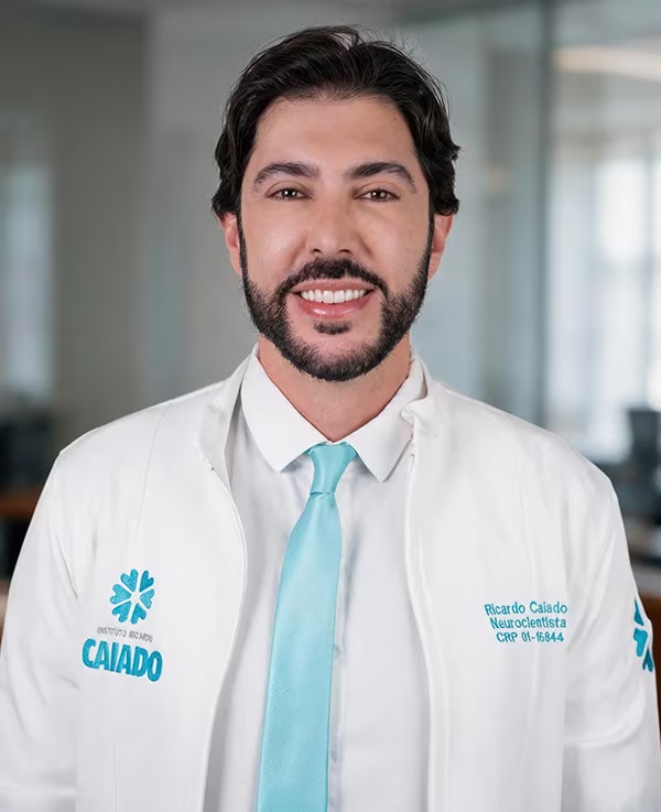 Dr. Ricardo Caiado